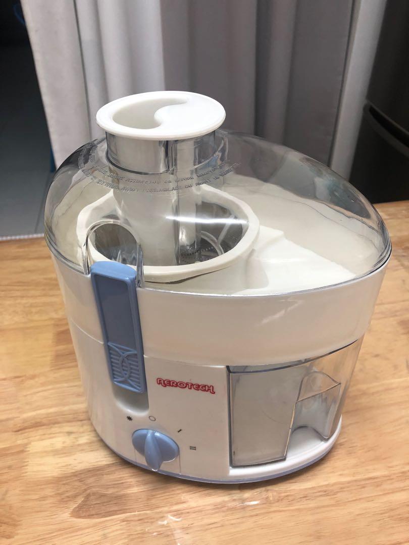 Juice Extractor (Category: Juicers, Blenders & Grinders) located in Kuantan. Submitted by sstar88 (Listing ID 264505285, Image 1). Description: .