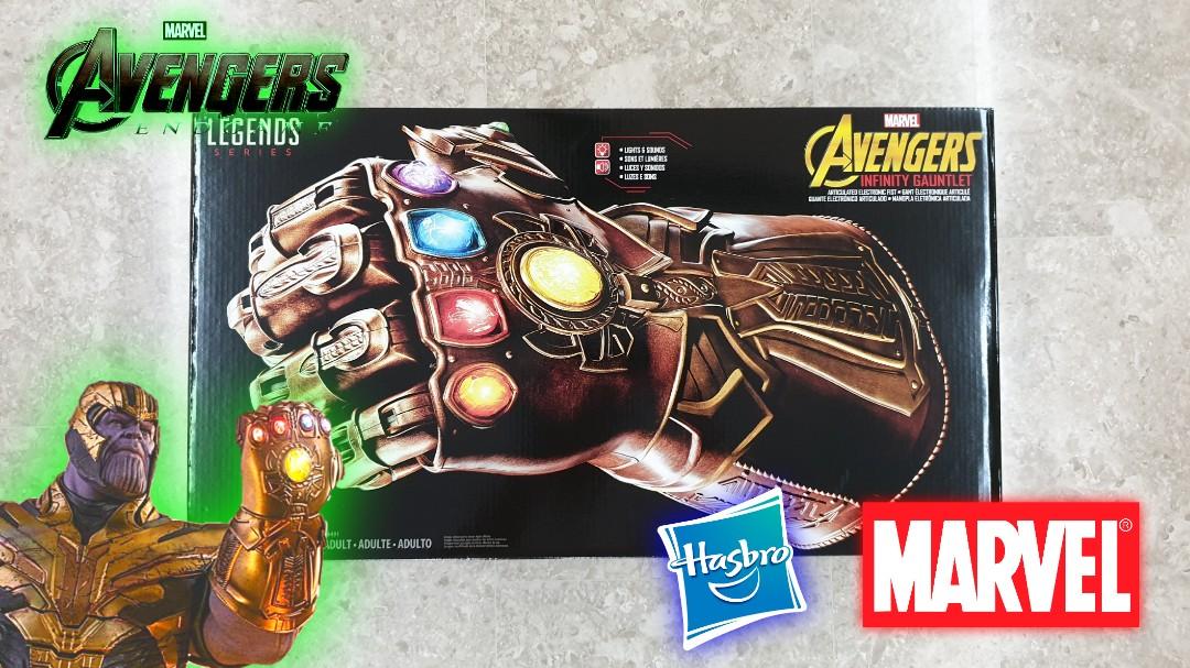 Marvel Legends Series Infinity Gauntlet with serial Articulated