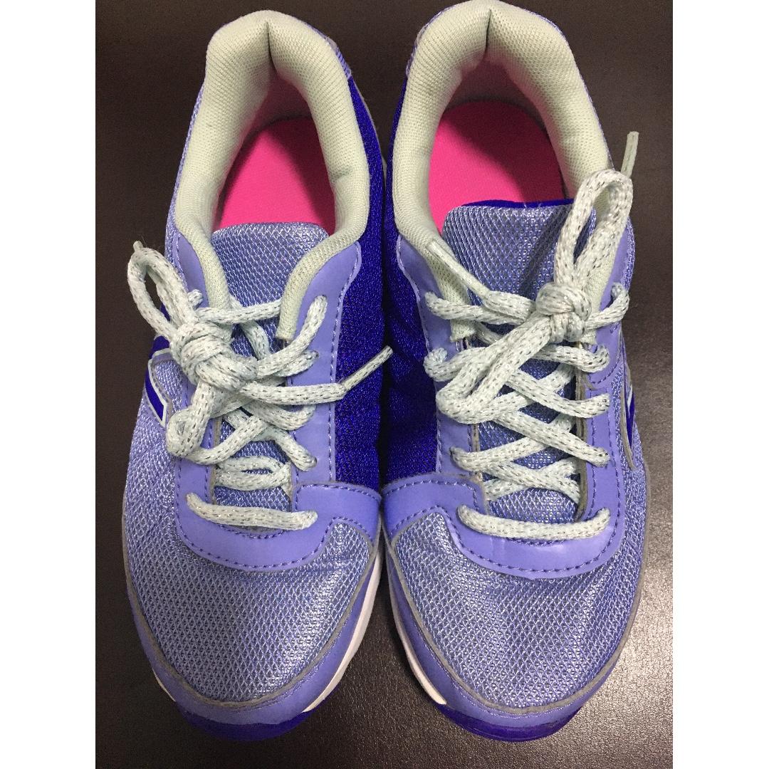 kids trainers 13.5