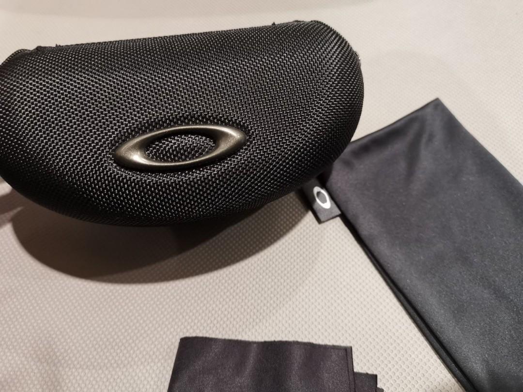 Oakley Sunglasses Original Accessories Men S Fashion Accessories