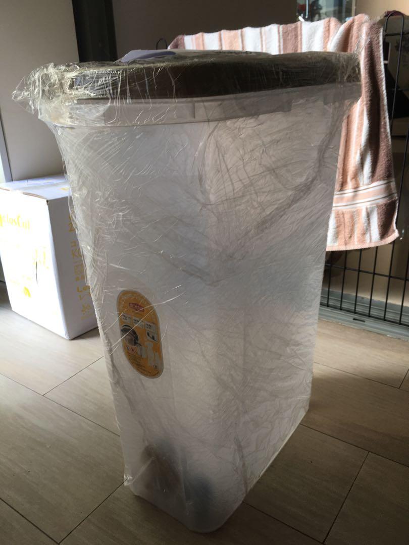 stefanplast dog food container
