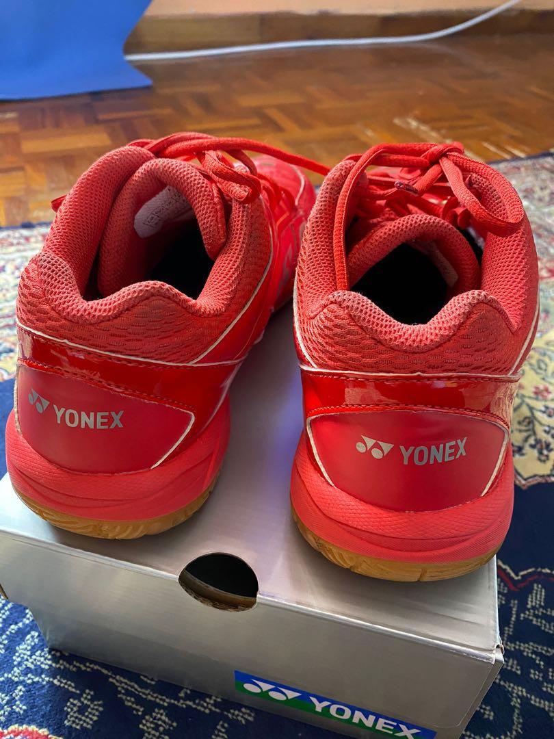 Yonex 65x wide store
