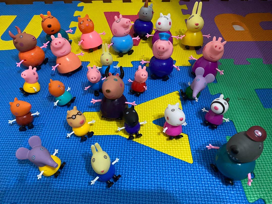 Peppa pig 25 piece deals figures