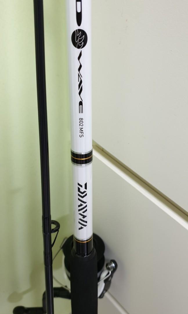 Daiwa D-Wave Saltwater Spinning Rod & Reel Combo, Sports Equipment