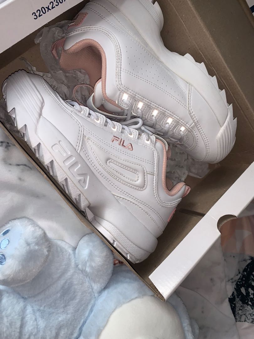 fila disruptor grey and pink