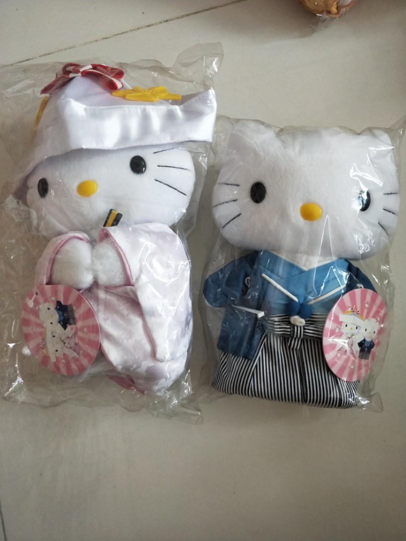 Hello Kitty (Category: Babies & Kids Fashion) located in Singapore. Submitted by fionaasq (Listing ID 264650698, Image 1). Description: 1 set available.