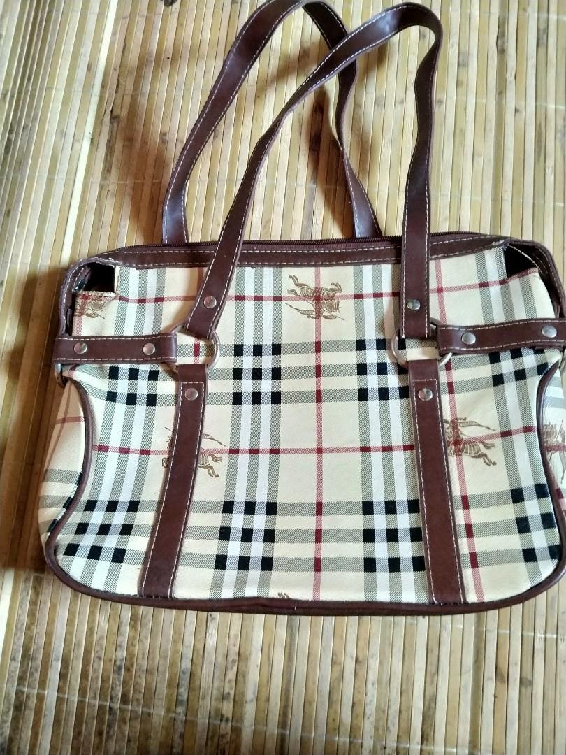 Inspired burberrys (Category: Luxury Bags & Wallets) located in Cavite. Submitted by crizza16 (Listing ID 264618353, Image 2). Description: .