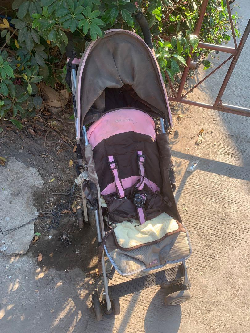 Japan stroller (Category: Strollers) located in Valenzuela. Submitted by panchitasboutique (Listing ID 264594096, Image 3). Description: - lightweight - japan quality - accessories included - 5 in 1 safety harness - needs cleaning .