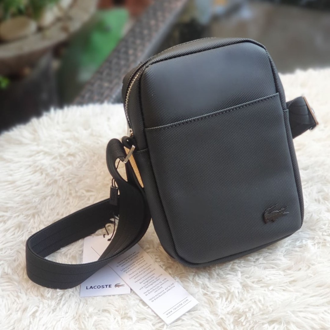 Lacoste Shoulder Bag - Vertical Camera Bag - Black