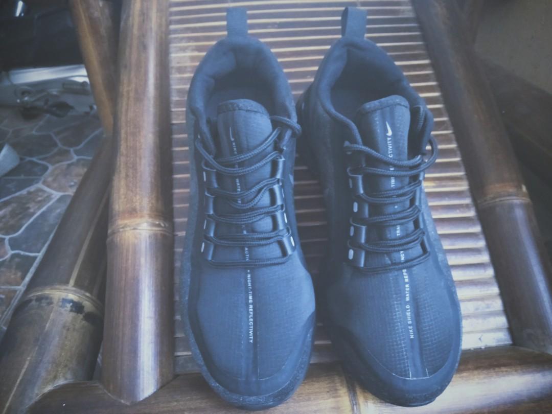 nike react water repellent