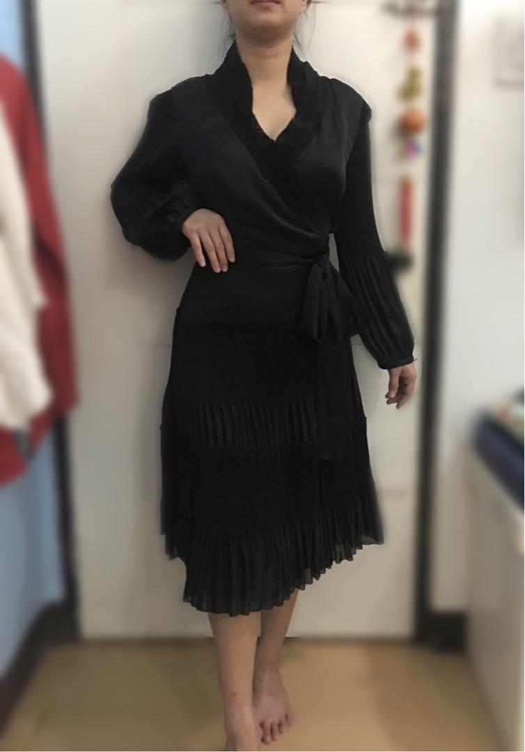 ORIGINAL DVF Diane Von Furstenberg Black Wrap Dress | PLUS SIZE, Women's  Fashion, Dresses \u0026 Sets, Dresses on Carousell