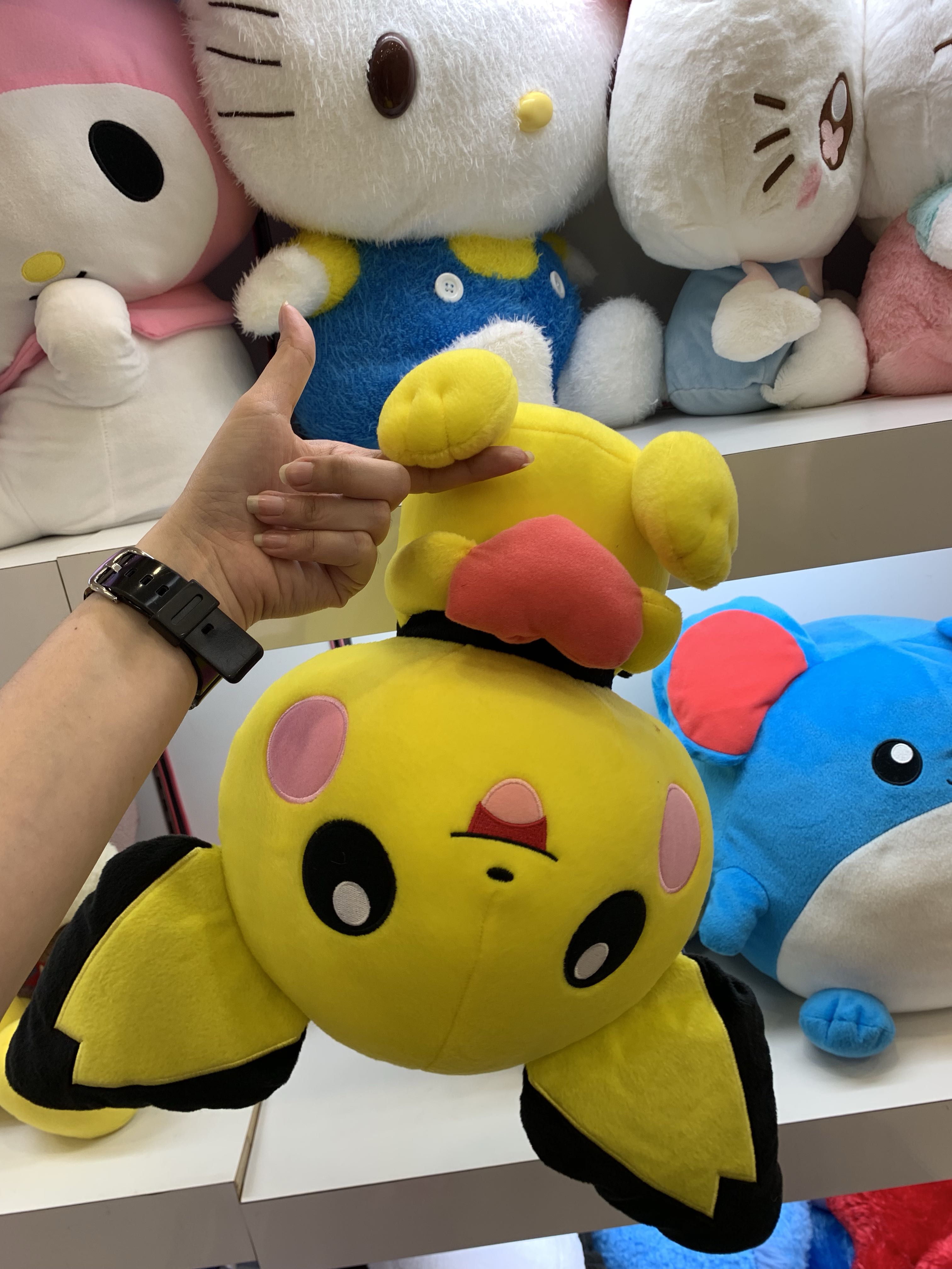 big pikachu soft toy