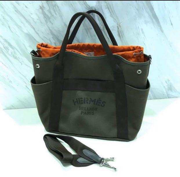 Hermes grooming hotsell bag price