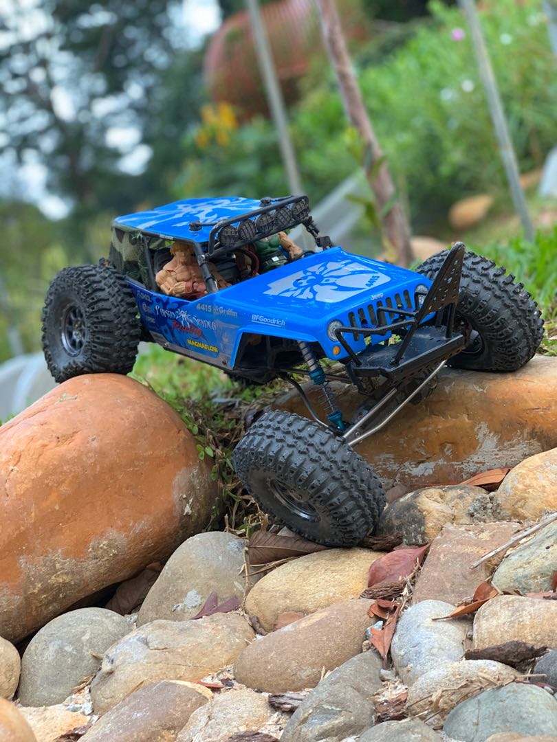 Rare!! Rc axial wraith poison spyder roller Not traxxas not scx10 , Hobbies  & Toys, Toys & Games on Carousell