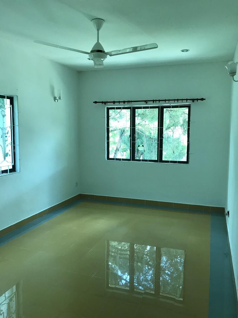 rent kolam air bangalow 4b3b pf , batu pahat, Property, Rentals on