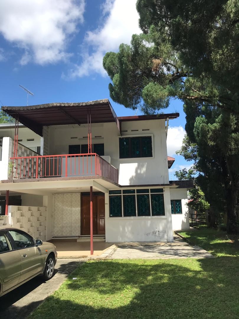 Semi D Double storey Kolam Air Johor Bahru near CIQ big square feet