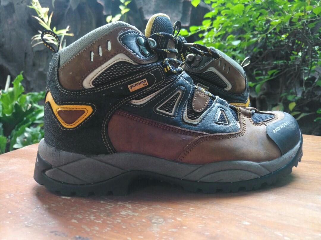 Sepatu Hiking Pro Worldcup Sepatu Gunung Pro Worldcup Sepatu Outdoor Pro Worldcup Fesyen Pria Sepatu Sepatu Boot Di Carousell