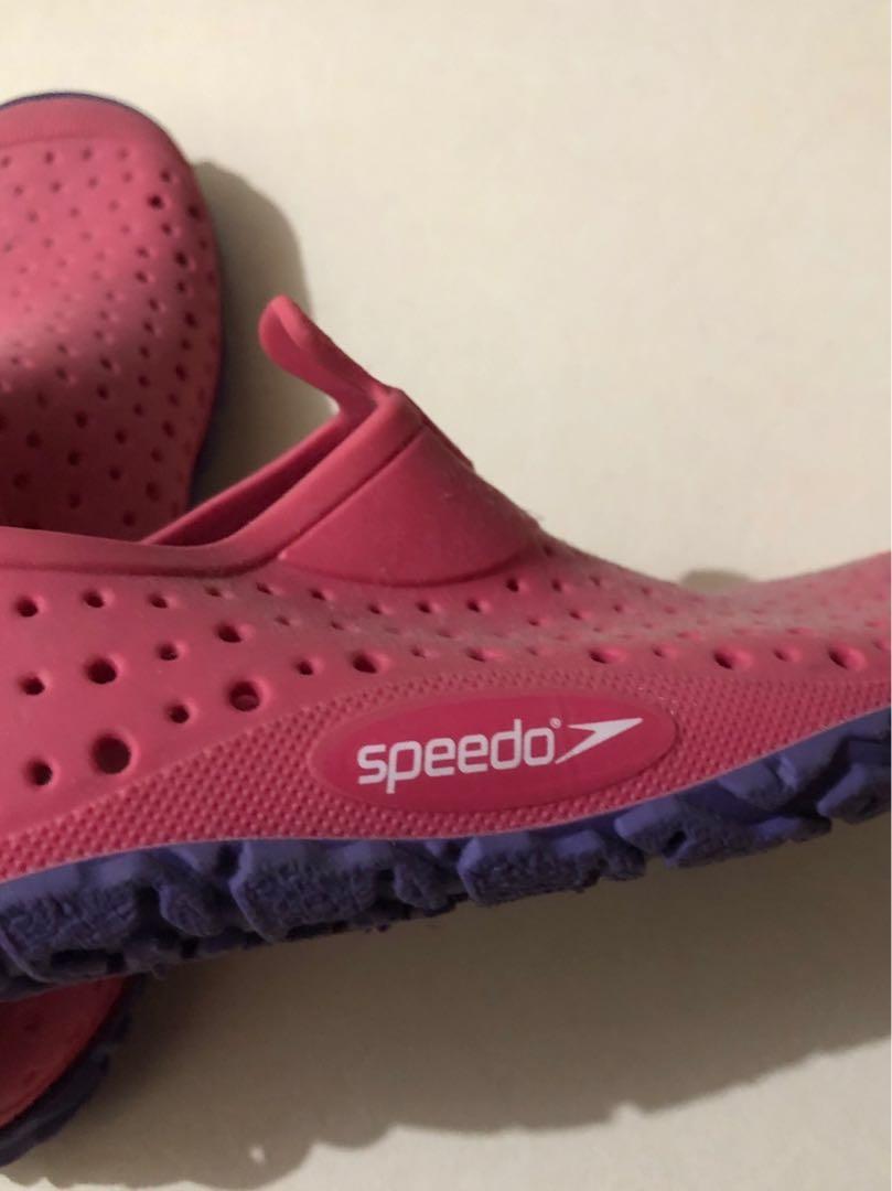 speedo jelly water shoes