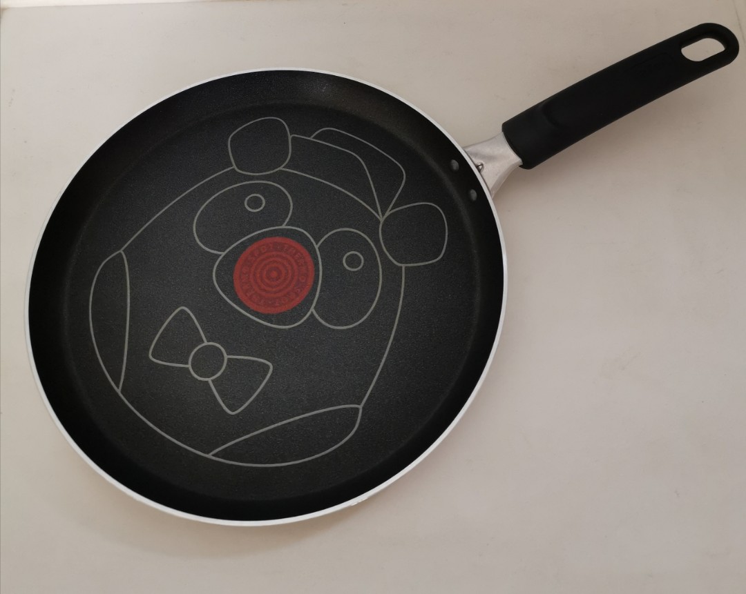 Tefal Pancake Pan 25cm MRTCCK, Home Appliances, Kitchenware on Carousell