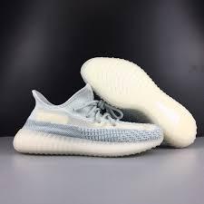 yeezy boost 350v2 cloud white