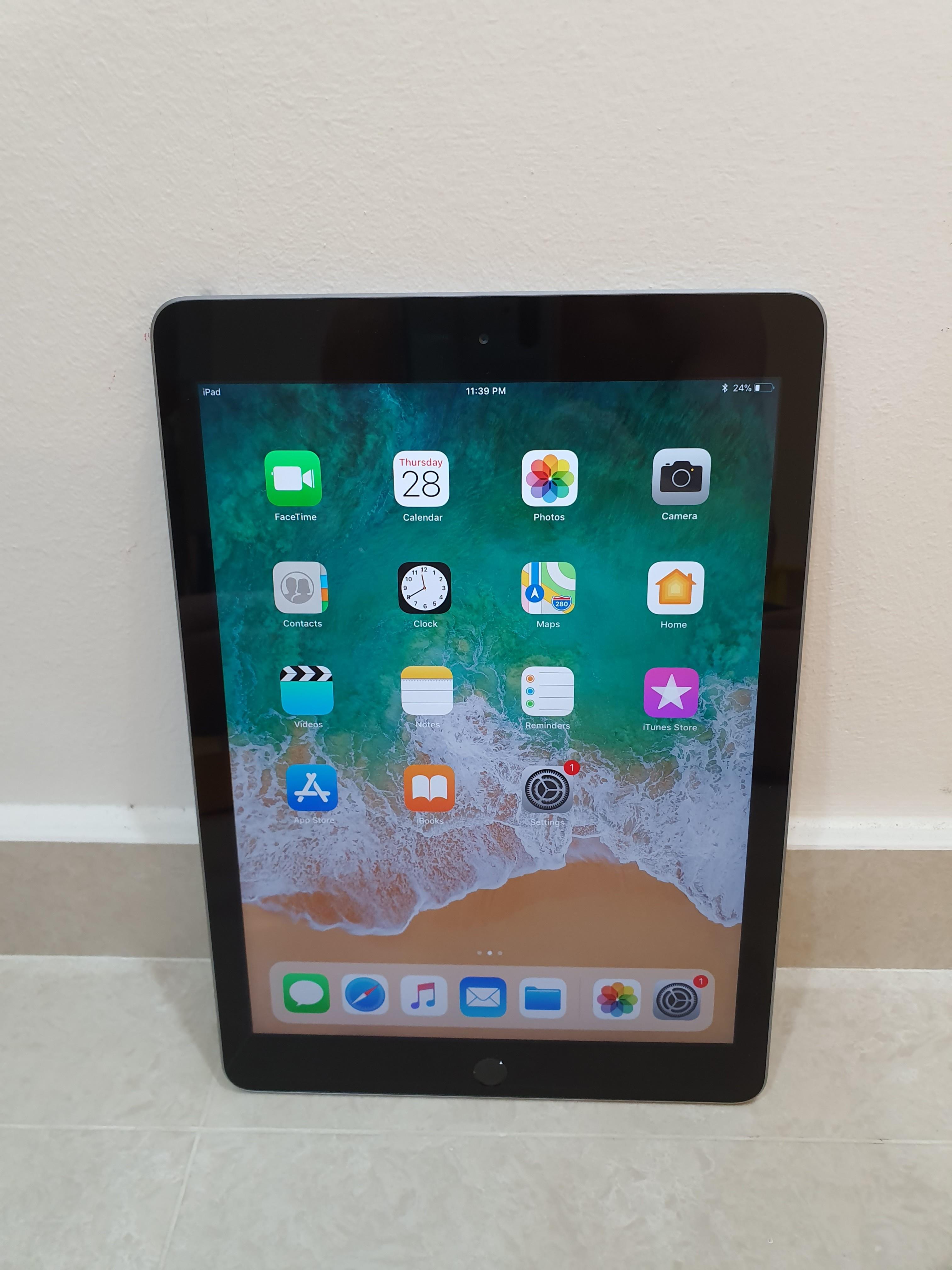 Apple Ipad 9 7 5th Gen Wifi 32gb Space Grey Mp2f2zp A Mobile Phones Gadgets Tablets Ipad On Carousell