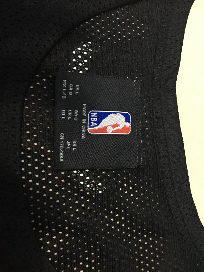 Chicago bulls (Category: Longsleeves) located in Manila. Submitted by nikaclyde (Listing ID 264868098, Image 3). Description: Used but not abused no flaws.
