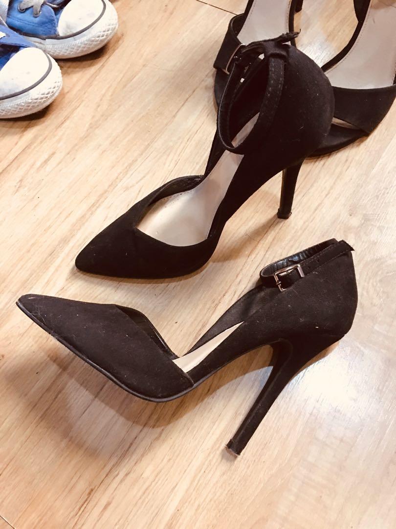 Forever 21 Black Ankle Strap Heels Women s Fashion Footwear