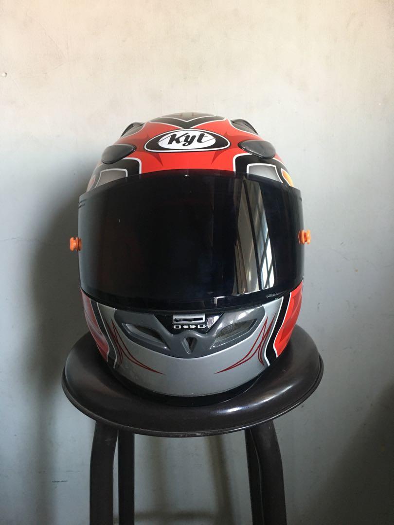 Helm kyt v2r vr1 mirip arai, Motor di 