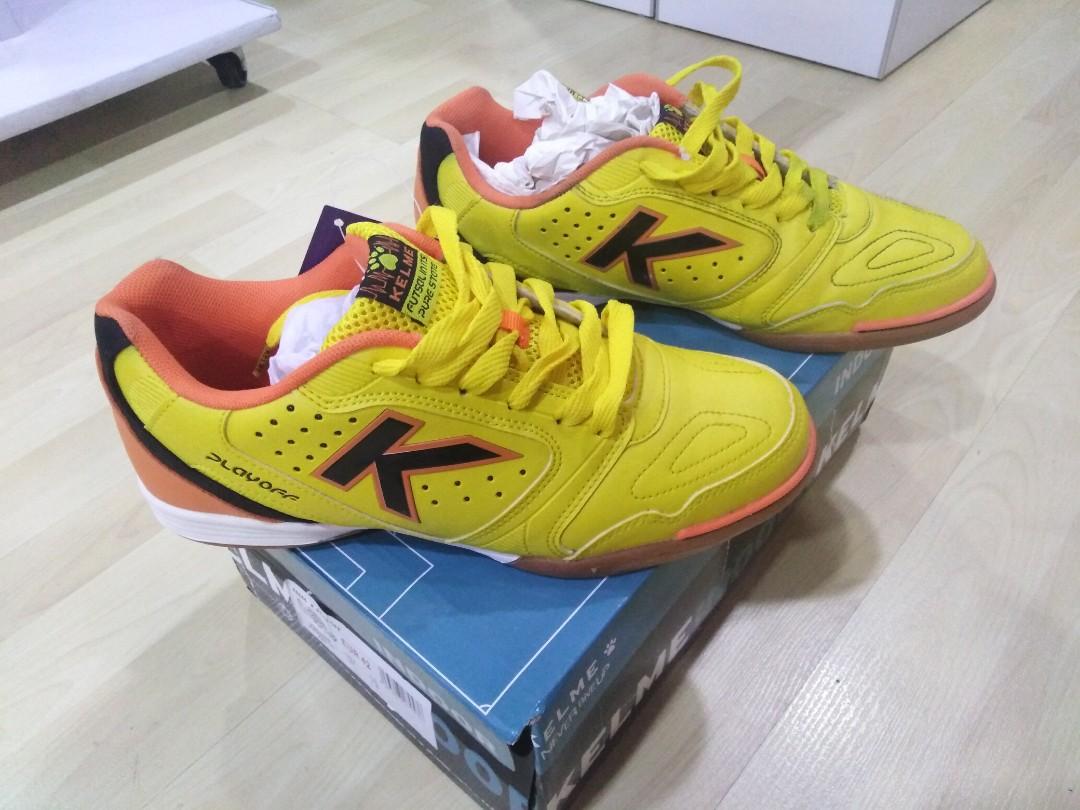 K discount futsal shoes