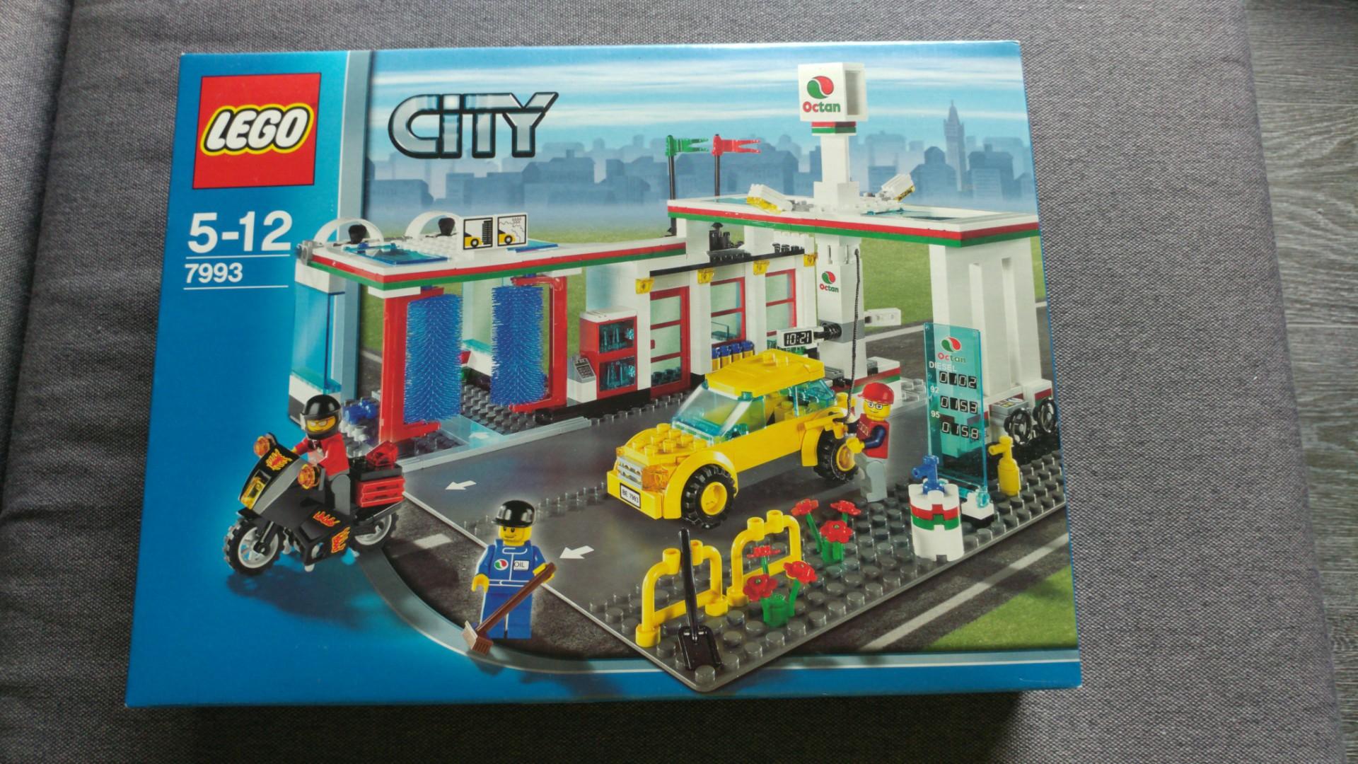 Lego City 7993 Service Station, 興趣及遊戲, 玩具& 遊戲類- Carousell