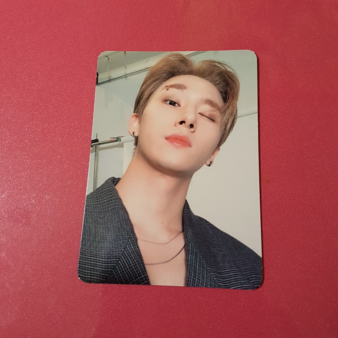 MONSTA X トレカ