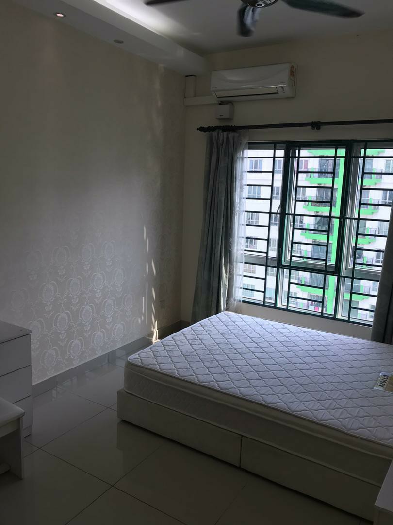 Oug Parklane Master Room For Rent Property Rentals On Carousell