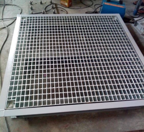 STEEL GRATINGS AMPAC, Commercial & Industrial, Construction & Building