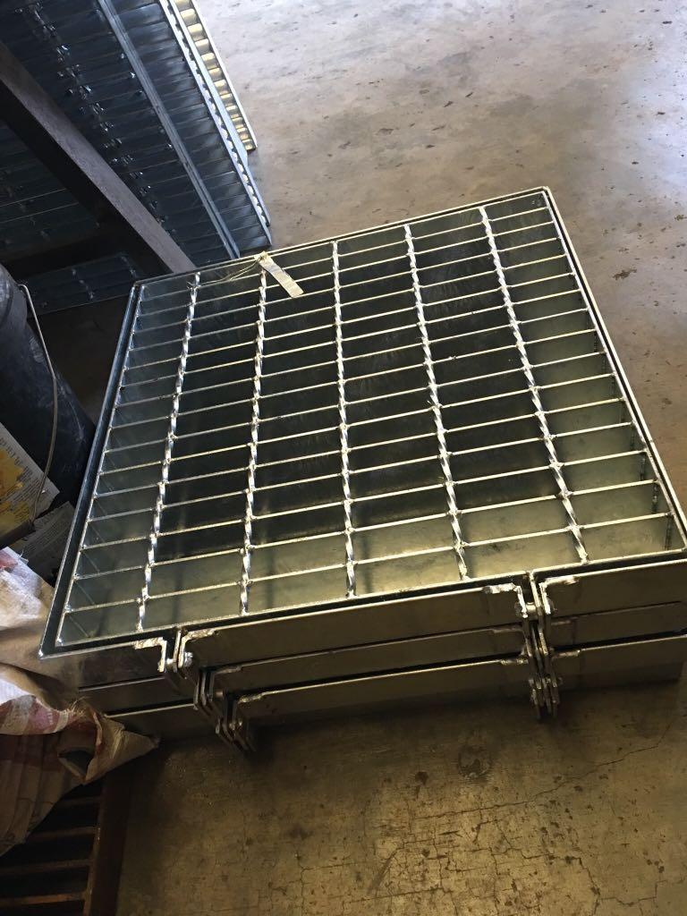 STEEL GRATINGS AMPAC, Commercial & Industrial, Construction & Building