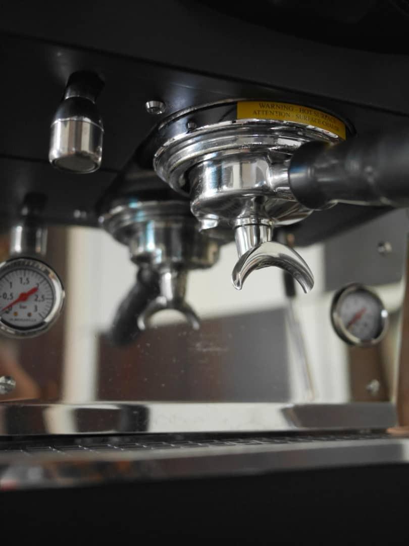 Used La Marzocco Linea Mini coffee machine, TV & Home Appliances