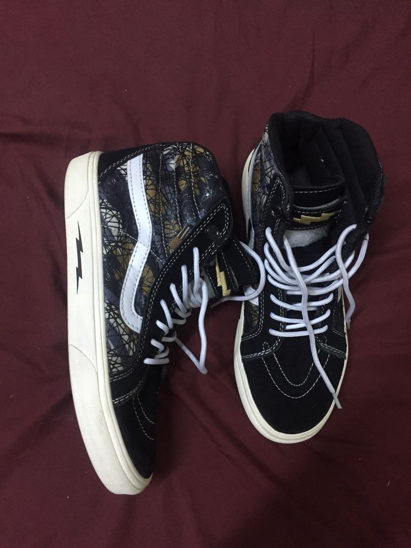 Vans defcon Men s Fashion Footwear Sneakers on Carousell