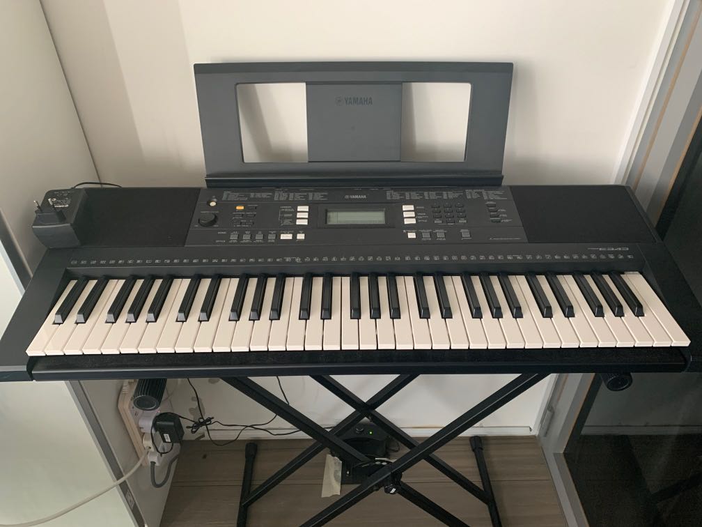 Yamaha Keyboard PSR E343, Hobbies & Toys, Music & Media, Musical