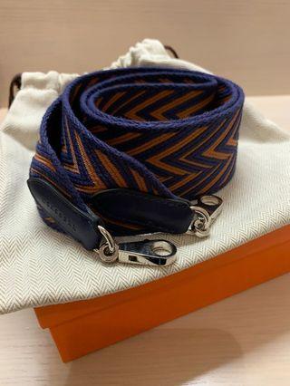 We love Hermes - Sangle Cavale 25 mm/70cm(PHW bag strap SOLD bleu