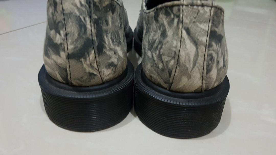 dr martens lester