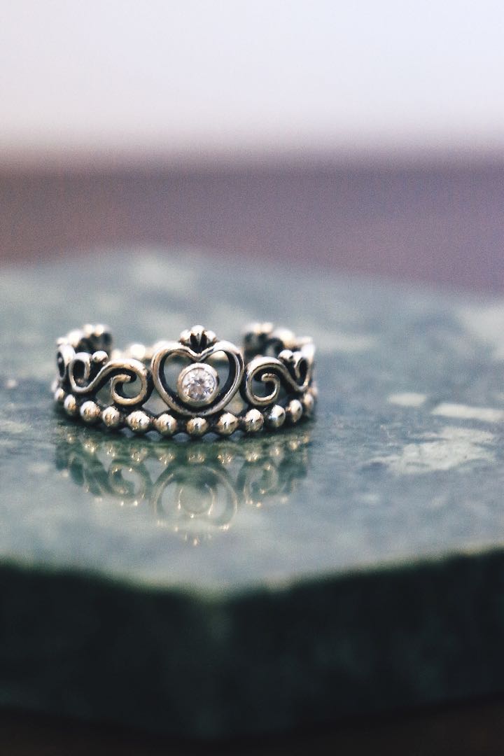 Authentic Pandora Princess Tiara Crown Ring, Women's Fashion, Jewelry