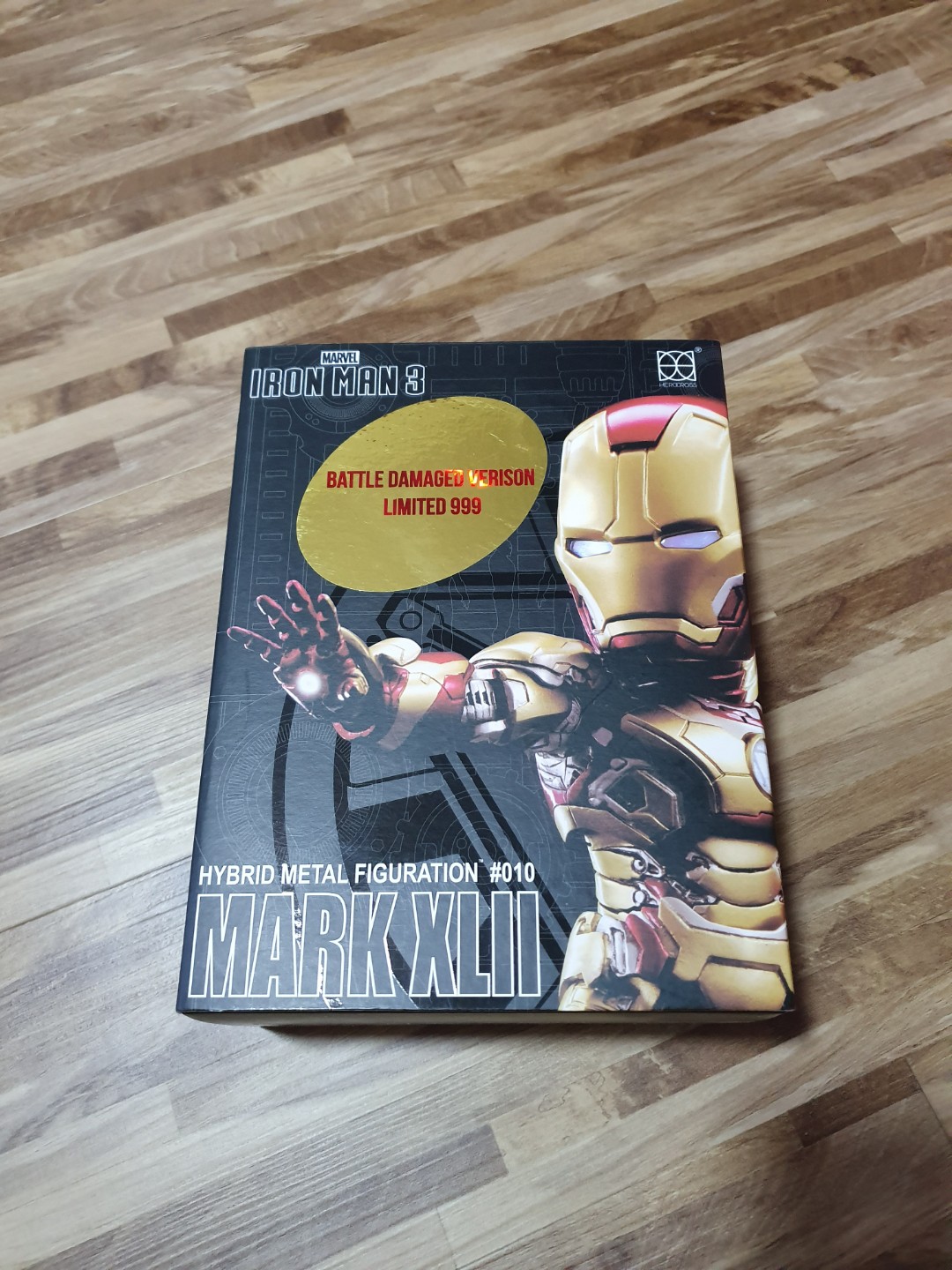 Iron Man 3 HYBRID METAL FIGURATION #010 MARK XLII BATTLE DAMAGED ...