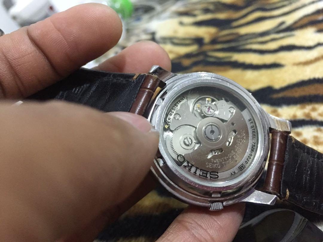 Seiko 7S26-02J0, Men's Fashion, Watches & Accessories, Watches on Carousell