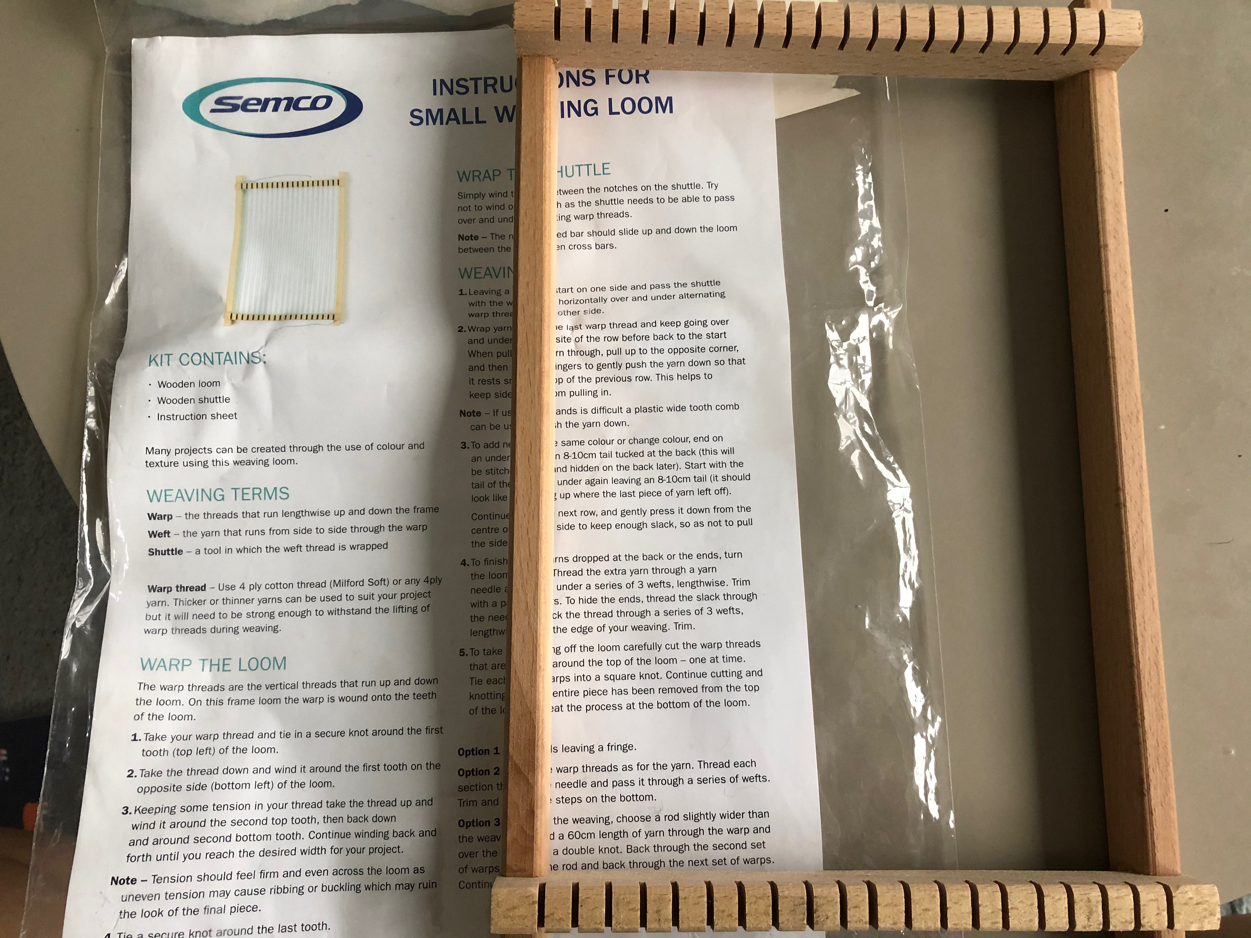 Semco weaving loom, Hobbies & Toys, Stationery & Craft, Craft Supplies