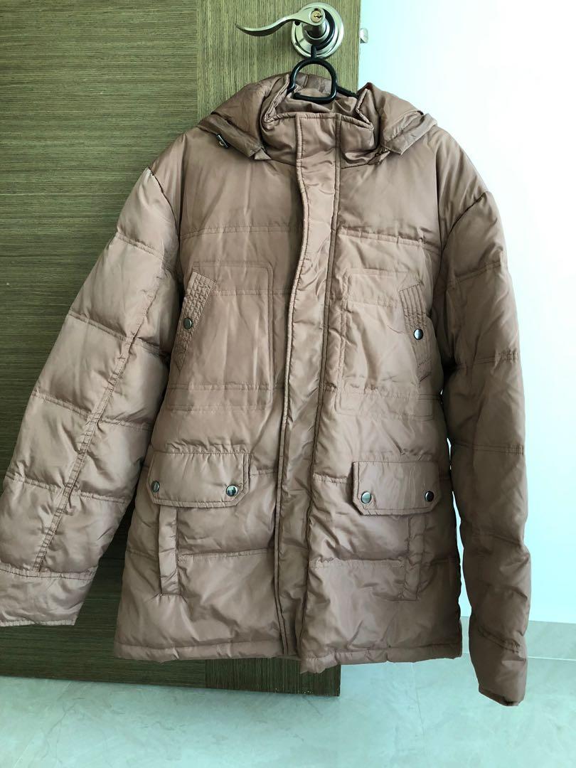 Winter Down Jacket (Category: Coats, Jackets and Outerwear) located in Singapore. Submitted by aaronlim6 (Listing ID 264915902, Image 1). Description: 买了！没有出国！buy ! No going overseas .