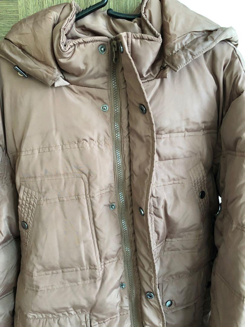 Winter Down Jacket (Category: Coats, Jackets and Outerwear) located in Singapore. Submitted by aaronlim6 (Listing ID 264915902, Image 3). Description: 买了！没有出国！buy ! No going overseas .