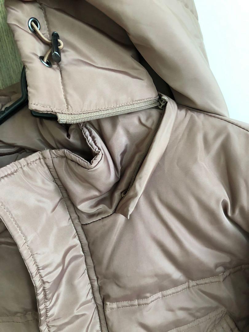 Winter Down Jacket (Category: Coats, Jackets and Outerwear) located in Singapore. Submitted by aaronlim6 (Listing ID 264915902, Image 6). Description: 买了！没有出国！buy ! No going overseas .