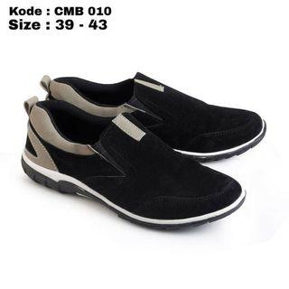 Sepatu Slip on Pria Hitam Original CMB 010