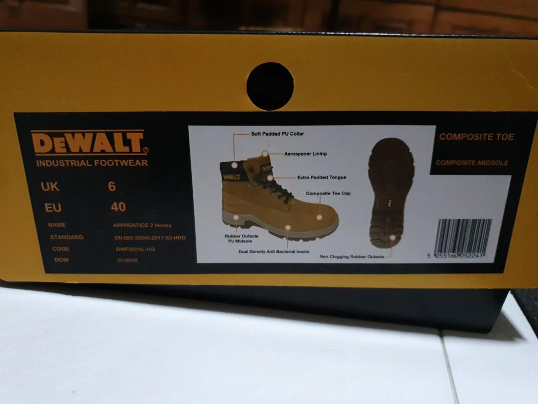 dewalt safety boots