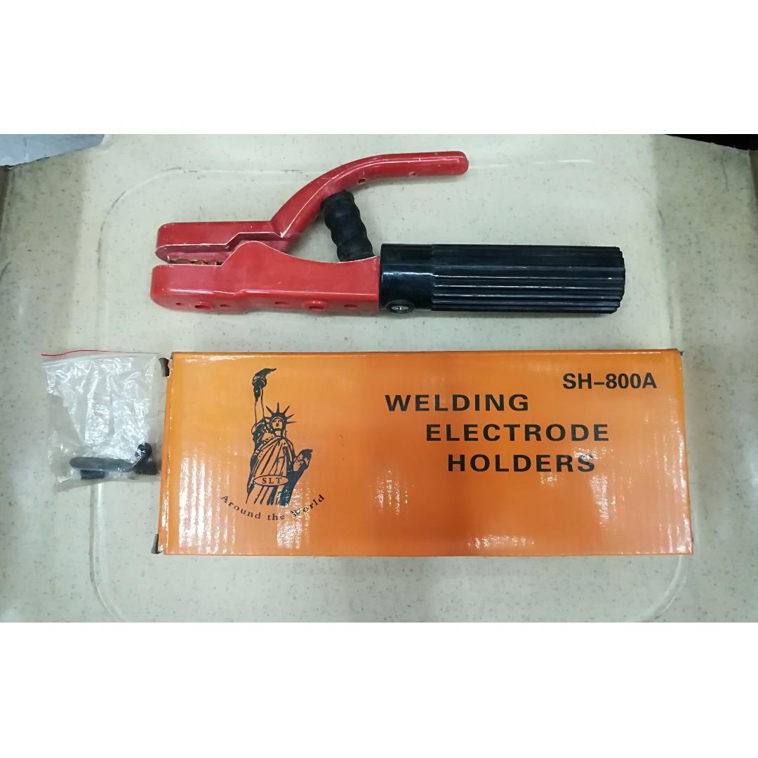Electrode Holders for Welding (Category: Construction Tools & Equipment) located in Manila. Submitted by bellenn (Listing ID 265118232, Image 2). Description: Wiring display - Round head wiring design Handle - Anti skid design Jaw - The upper jaw and lower jaw have a close bite degree and the welding rod is difficult to drop. Thick comfortable handle, non-slip design. Handle with special insulation heat-resistant material, high temperature, non-c
