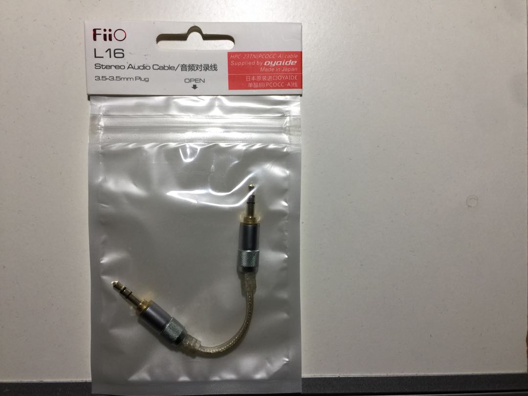 Fiio L16 Straight 3 5mm To Straight 3 5mm Pcocc A Copper Interconnect Cable Electronics Audio On Carousell